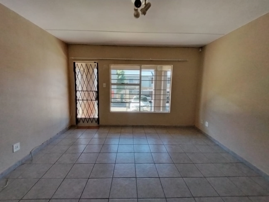 3 Bedroom Property for Sale in Geelhoutpark North West